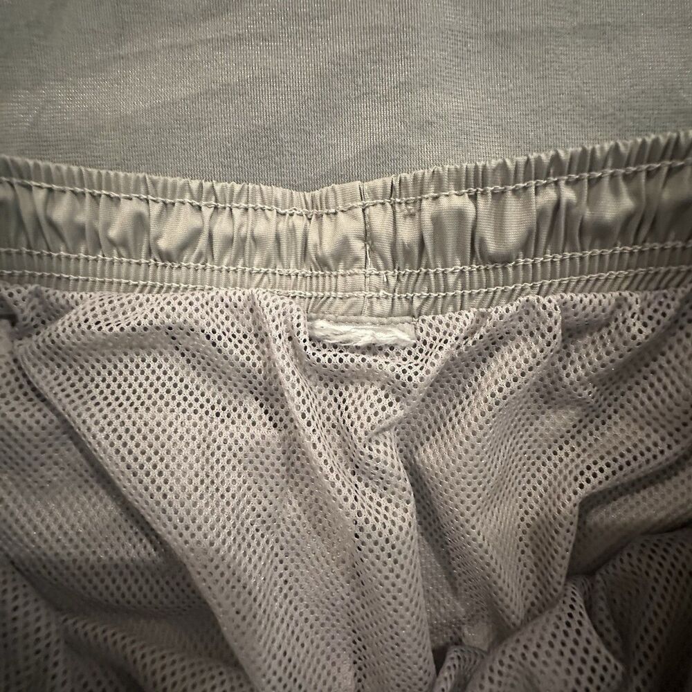 Vintage Nike Board Shorts Men’s XL Striped Silver Tag Y2K 00s Swim Trunks Gray - Picture 7 of 11